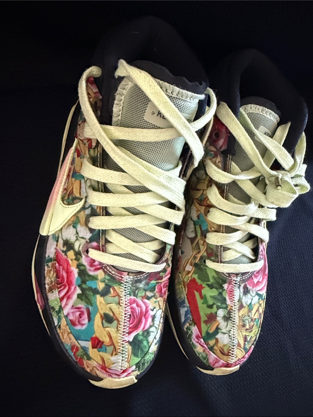 RARE KEVIN DURANT FLORAL 🌺PRINT NIKE HIGH TOPS